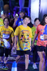 BIB: 3224
                            <button type="button" onclick="openModal(26261164)" class="btn btn-primary btn-sm float-right btn-popup" data-toggle="modal" data-target=".modal-high-quality">
                        <i class="fas fa-shopping-cart"></i> Add to Cart
                    </button>
                                            <button type="button" onclick="isThisMe(26261164, true)" class="btn btn-success btn-sm float-right btn-popup btn-isme hidden" data-toggle="tooltip" data-placement="bottom" title="นี่คือรูปของคุณใช่ไหม คลิกที่นี่เพื่อเอาเข้าอัลบั้ม">
                        <i class="fas fa-plus"></i> Add to album
                    </button>
                    <button type="button" onclick="isThisMe(26261164, false)" class="btn btn-warning btn-sm float-right btn-popup btn-isnotme hidden">
                        <i class="fas fa-ban"></i> Remove from album
                    </button>